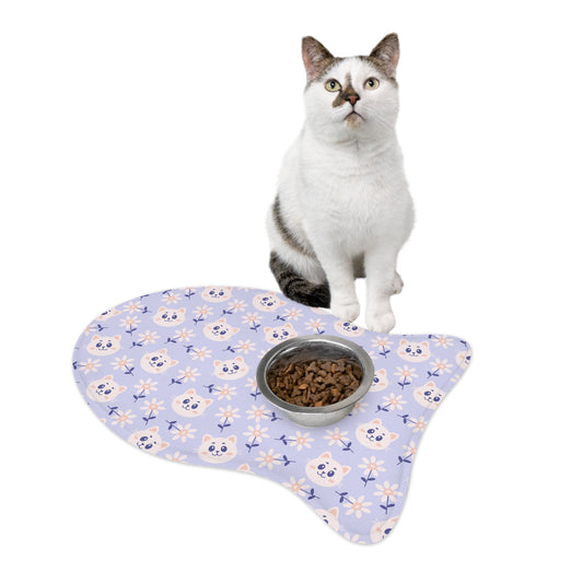 Purrfectly Tidy Fish-Shaped Pet Feeding Mat